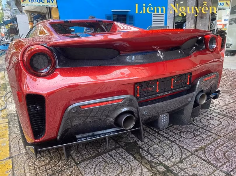 Ferrari 488 Pista Spider thứ hai bất ngờ xuất hiện tại Việt Nam