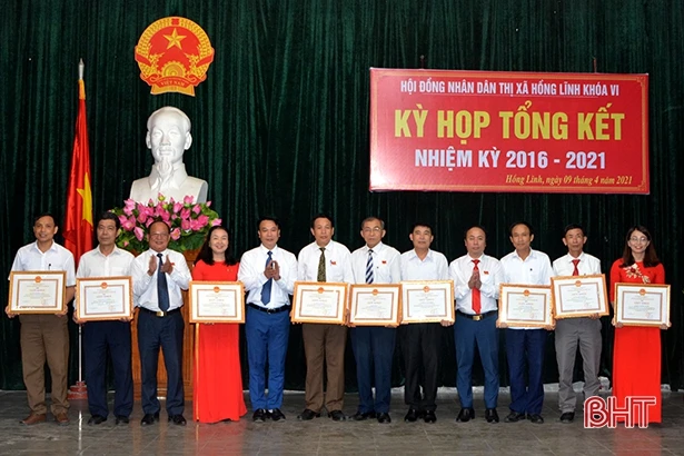 HĐND thị xã Hồng Lĩnh, Hương Khê phát huy vai trò, khẳng định vị thế trong hệ thống chính trị