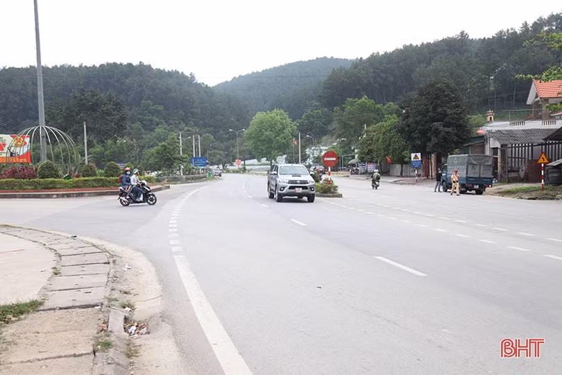 Nhiều nút giao tiềm ẩn TNGT ở huyện miền núi Hà Tĩnh