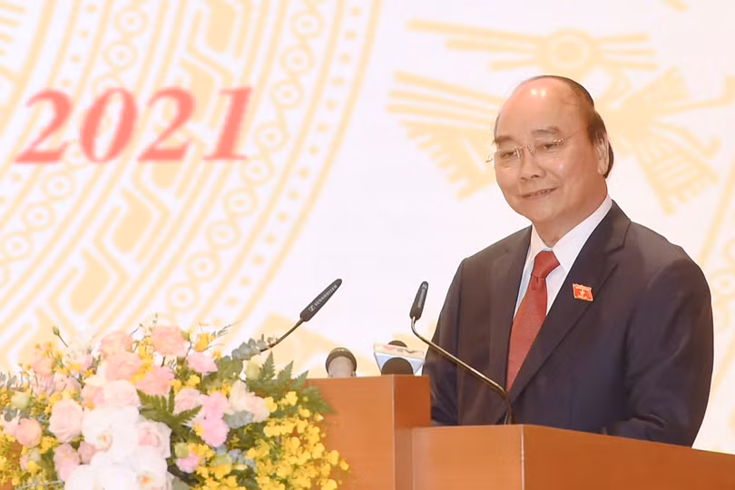 Chủ tịch nước Nguyễn Xuân Phúc phát biểu tại buổi lễ. - Ảnh: VGP/Quang Hiếu Đặt lợi ích của Đảng, của quốc gia, dân tộc, của Nhân dân lên trên hết