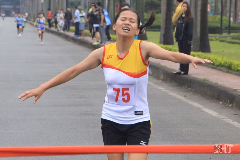 Thành phố Hà Tĩnh nhất toàn đoàn Giải Việt dã toàn tỉnh năm 2021