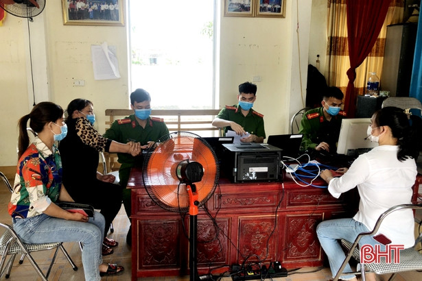 3.500 công dân TX Kỳ Anh nhận thẻ căn cước