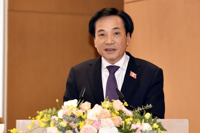 Đặt lợi ích của Đảng, của quốc gia, dân tộc, của Nhân dân lên trên hết