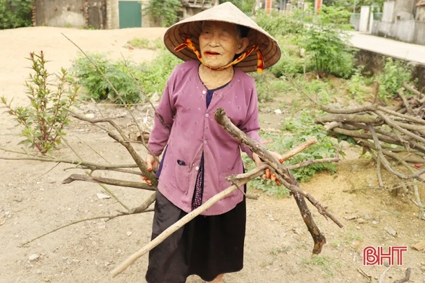 5 chị em ruột có tuổi trung bình hơn 90 ở Hà Tĩnh