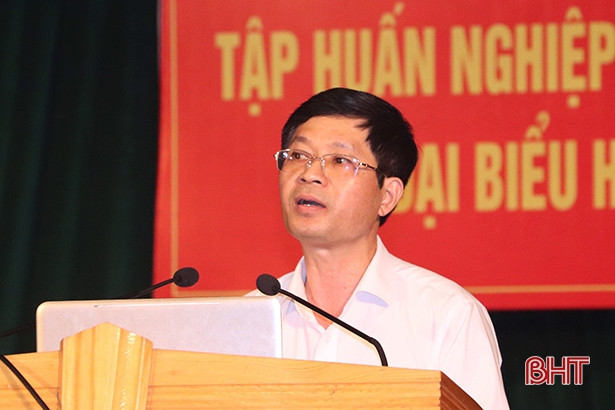 Trang bị nghiệp vụ cho thành viên các tổ bầu cử tại TX Hồng Lĩnh