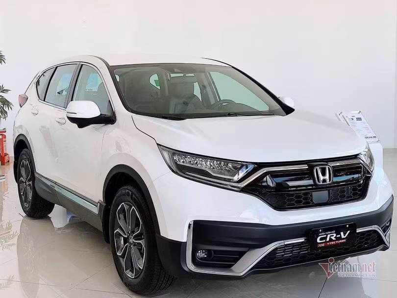 Loạt xe SUV đại hạ giá đầu tháng 4