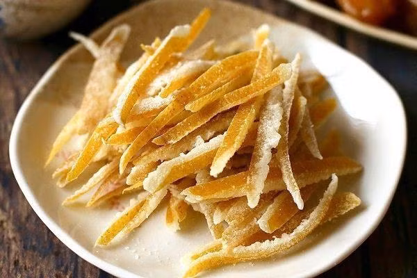 “Hô biến” vỏ trái cây thành những món ăn vặt siêu ngon