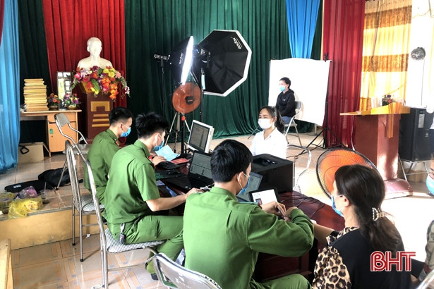 3.500 công dân TX Kỳ Anh nhận thẻ căn cước