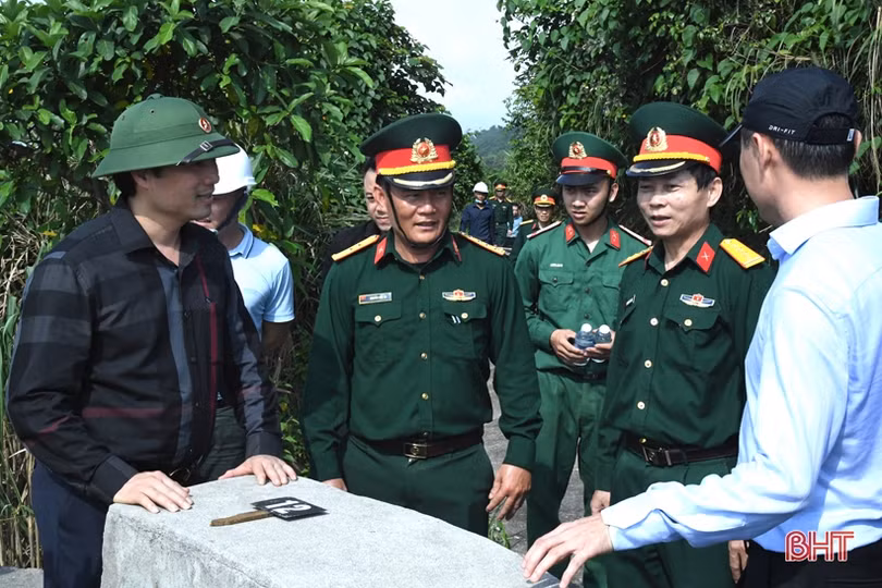 Bí thư Tỉnh ủy thăm đảo Sơn Dương và dự khởi công xây dựng nhà ở cho cán bộ, chiến sỹ