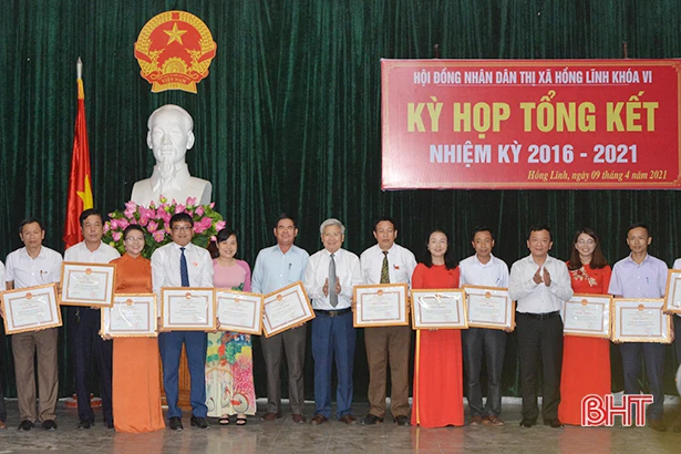 HĐND thị xã Hồng Lĩnh, Hương Khê phát huy vai trò, khẳng định vị thế trong hệ thống chính trị