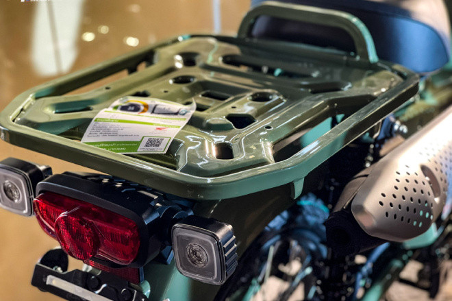 Honda CT125 màu Safari Green nhìn độc đáo