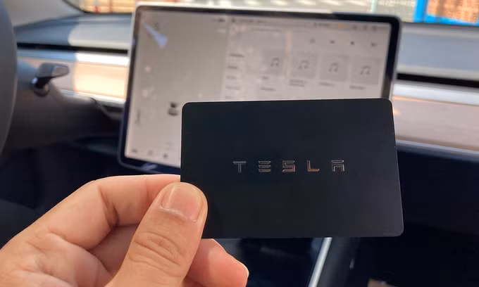 Tesla Model 3 - xe điện hàng hiếm tại Việt Nam