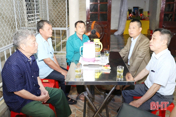 Trao hơn 290 triệu đồng cho thân nhân lao động Hà Tĩnh bị tử vong ở nước ngoài