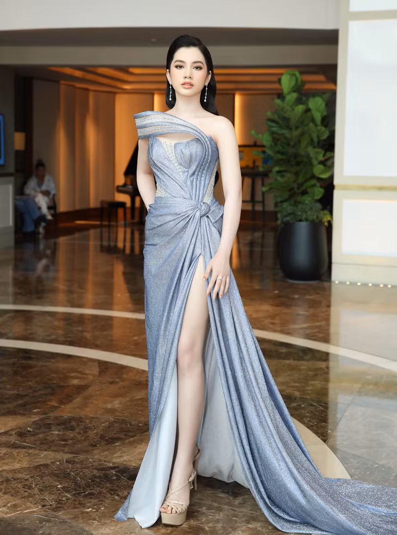 Xem mỹ nhân Việt mặc đẹp tuần qua