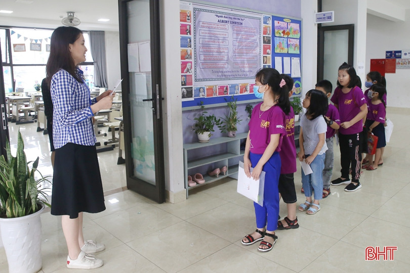 430 học sinh Hà Tĩnh tham gia thi toán quốc tế Kangaroo tại Trường Albert Einstein