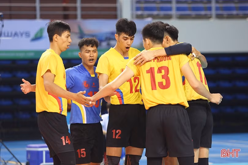 Giải bóng chuyền VĐQG: Hà Tĩnh thắng kịch tính TP. Hồ Chí Minh ngày ra quân 