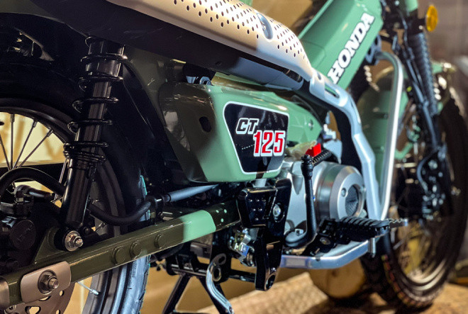 Honda CT125 màu Safari Green nhìn độc đáo