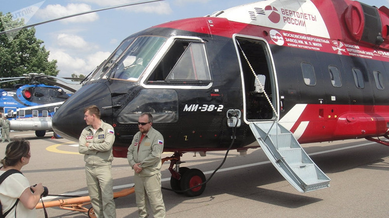 photo ben trong mot nha may san xuat may bay truc thang cua nga