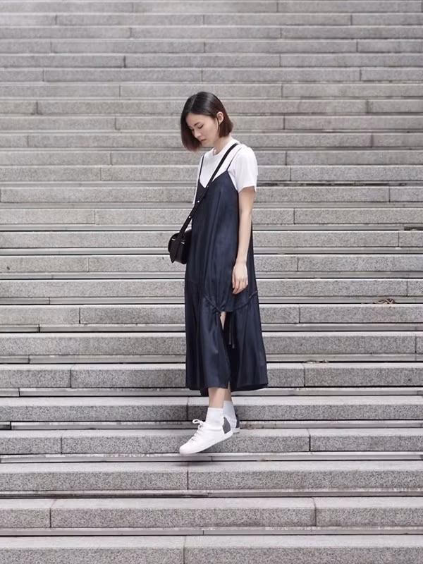 5 kieu giay dep giup ban tre trung quen tuoi tac