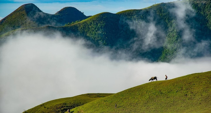 bien may tren dinh mau son