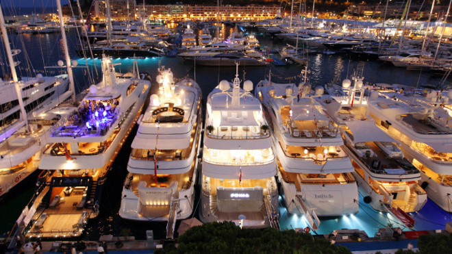 choang vang cuoc song sieu giau o quoc gia 1 3 dan la trieu phu