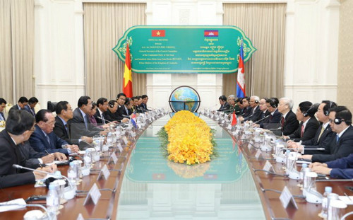 tong bi thu hoi kien thu tuong campuchia