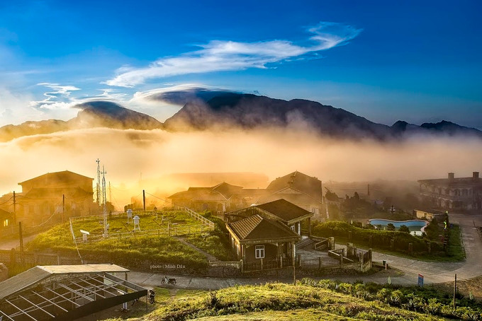 bien may tren dinh mau son