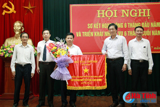 doi moi sang tao nham hoan thanh thang loi nhiem vu tay hom chia khoa