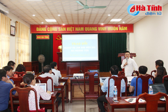 tiep can cach thuc lam bao da phuong tien da nen tang