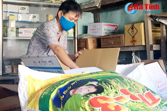 moi mat mua giong lua chua qua kiem soat van tiep tuc luon xuong dan