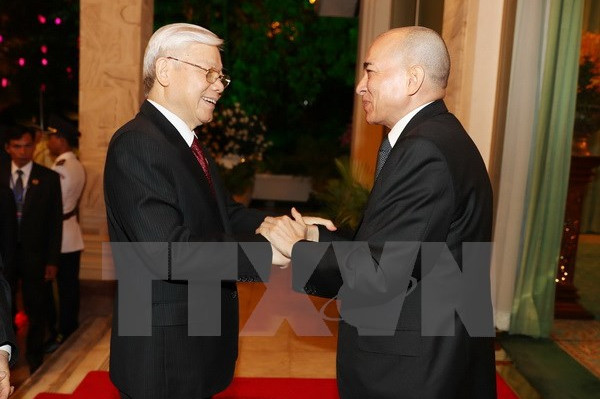 tuyen bo chung ve tang cuong quan he hop tac viet nam campuchia