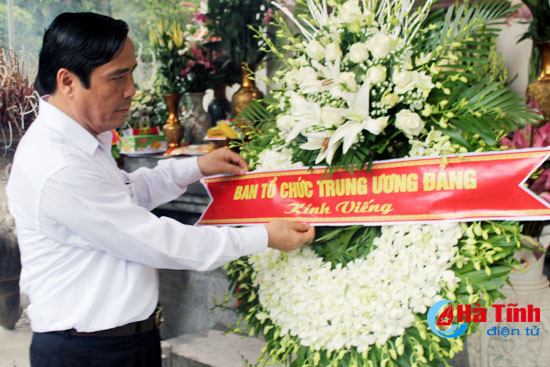 pho ban to chuc trung uong dang huong tang qua tai dong loc