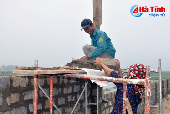 soi noi giup dan xay dung nong thon moi o thach ha