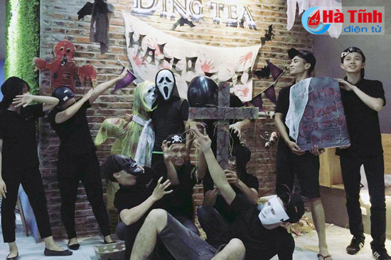 gioi tre tp ha tinh hao huc chao don halloween