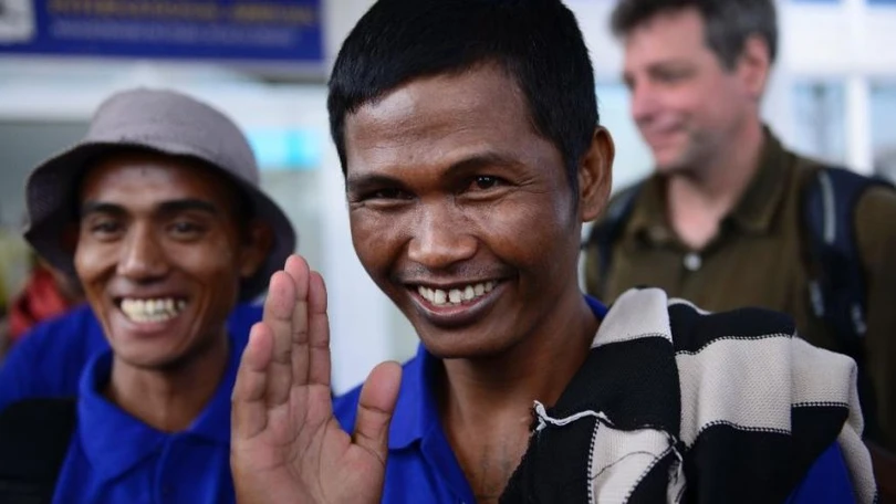 2 thuyen vien ha tinh bi cuop bien somalia bat giu da ve den kenya