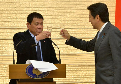 the gioi ngay qua phap tuyen bo hoan tat chien dich don dep rung calais
