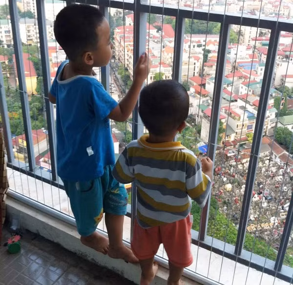 15 chiec bay nguy hiem ngay trong nha luon rinh rap tre