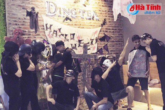 gioi tre tp ha tinh hao huc chao don halloween