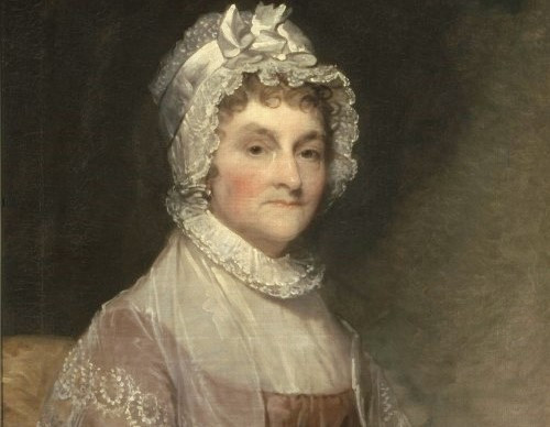 Phu nhân tổng thống John Adams, bà Abigail Adams, có hiểu biết chính trị sâu sắc và ngôn từ sắc bén. Từ nhỏ, bà đã ham đọc sách, chính sở thích này đã kết nối bà với tổng thống John Adams. Cuộc hôn nhân từ năm 1764 giữa hai người kéo dài trong hơn nửa thế kỷ. Abigail là đệ nhất phu nhân đầu tiên sống ở thủ đô Washington dù chỉ trong thời gian ngắn và tỏ ra không thích thú khi ở đó. Người ta hiếm khi gọi bà là “quý bà Adams", thay vào đó là "bà tổng thống” trong suốt nhiệm kỳ của chồng. Ảnh: whitehousehistory. nhung bong hong dang sau cac tong thong my