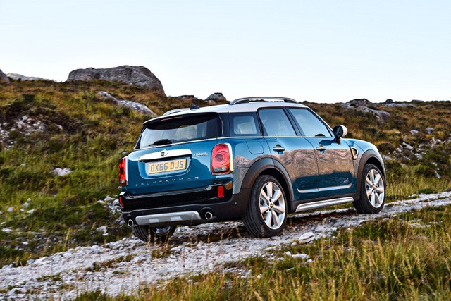 Mini Countryman 2017 trình làng thiết kế mới và kích thước tăng ảnh 13 mini countryman 2017 trinh lang thiet ke moi va kich thuoc tang