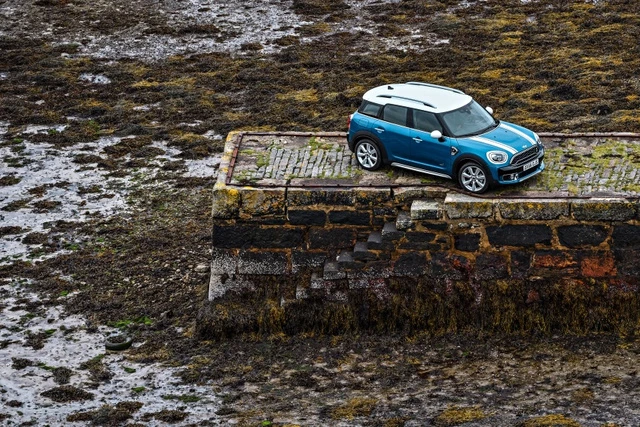 Mini Countryman 2017 trình làng thiết kế mới và kích thước tăng ảnh 16 mini countryman 2017 trinh lang thiet ke moi va kich thuoc tang