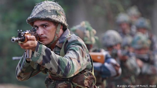 cac tay sung tai pakistan bat hon 200 hoc vien canh sat lam con tin