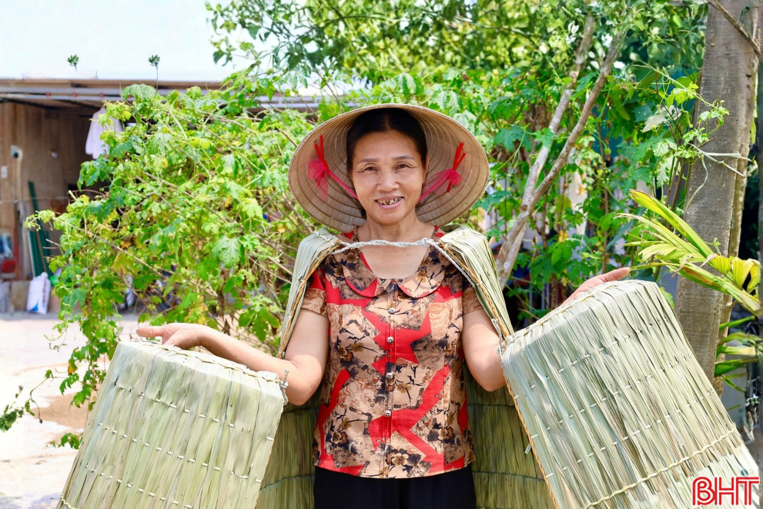 Tôi "gói" hồn quê vào từng nếp lá tơi