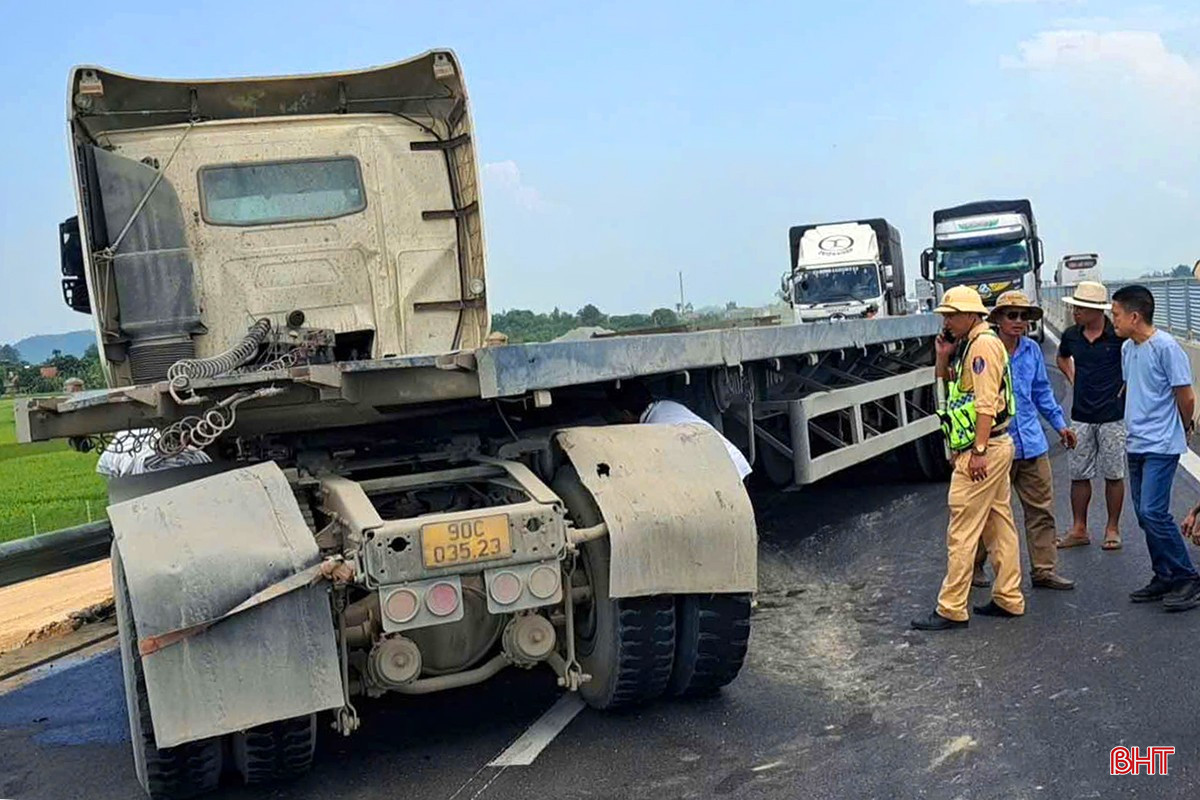 Trường hợp không may xảy ra sự cố khi tham gia giao thông trên tuyến cao tốc có thể dẫn tới hậu quả nghiêm trọng. bqbht_br_cao-toc.jpg