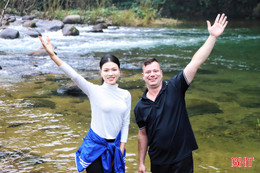 Cùng Á hậu Du lịch Dân tộc Việt Nam khám phá "viên ngọc xanh" giữa đại ngàn Hà Tĩnh