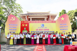 Đức Thọ biểu dương 34 tập thể, cá nhân điển hình trong học và làm theo Bác