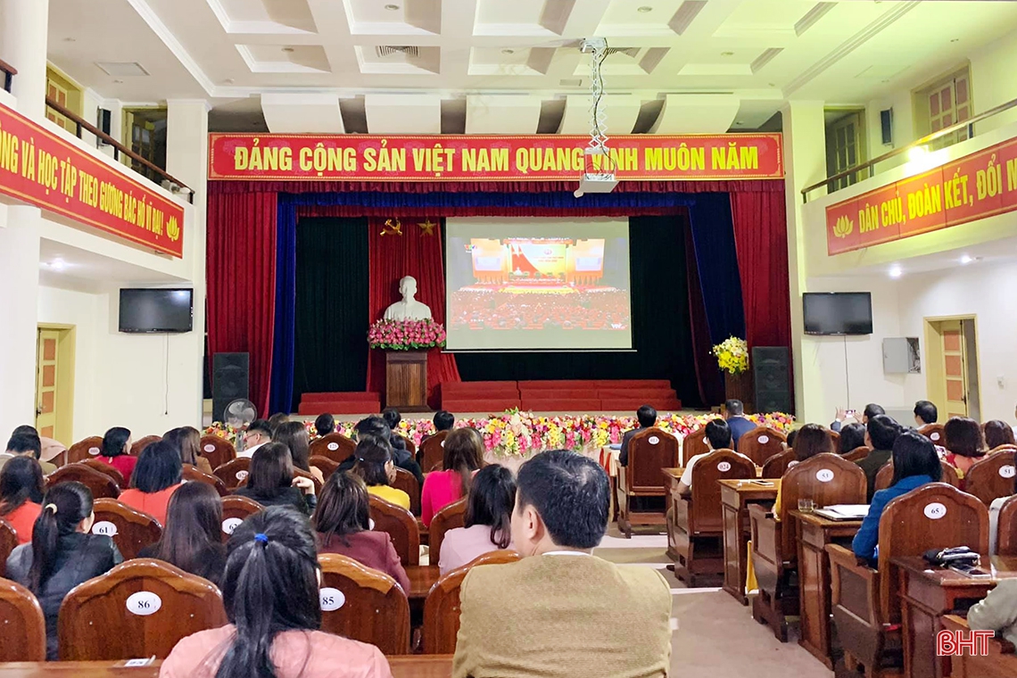 Khai mạc trọng thể Đại hội Đại biểu toàn quốc lần thứ XIII của Đảng