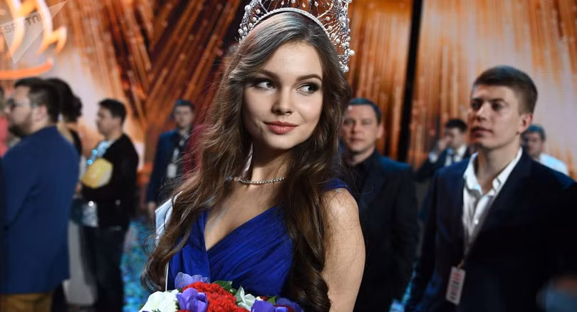 ngam nhan sac tan hoa hau nga 2018 yulia polyachikhina