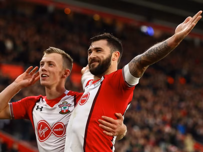 man utd hai nam lien tiep la clb bong da kiem nhieu tien nhat the gioi