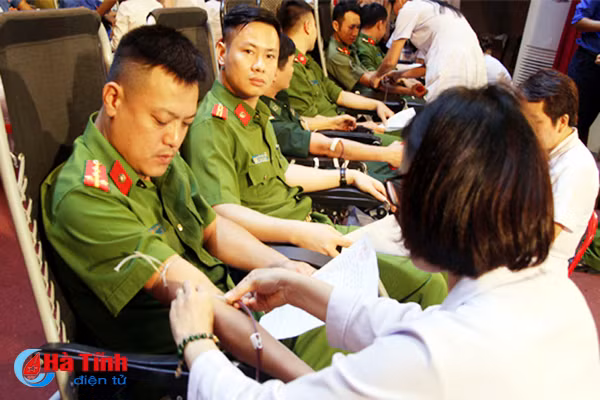 ra mat clb ngan hang mau song huyen nghi xuan